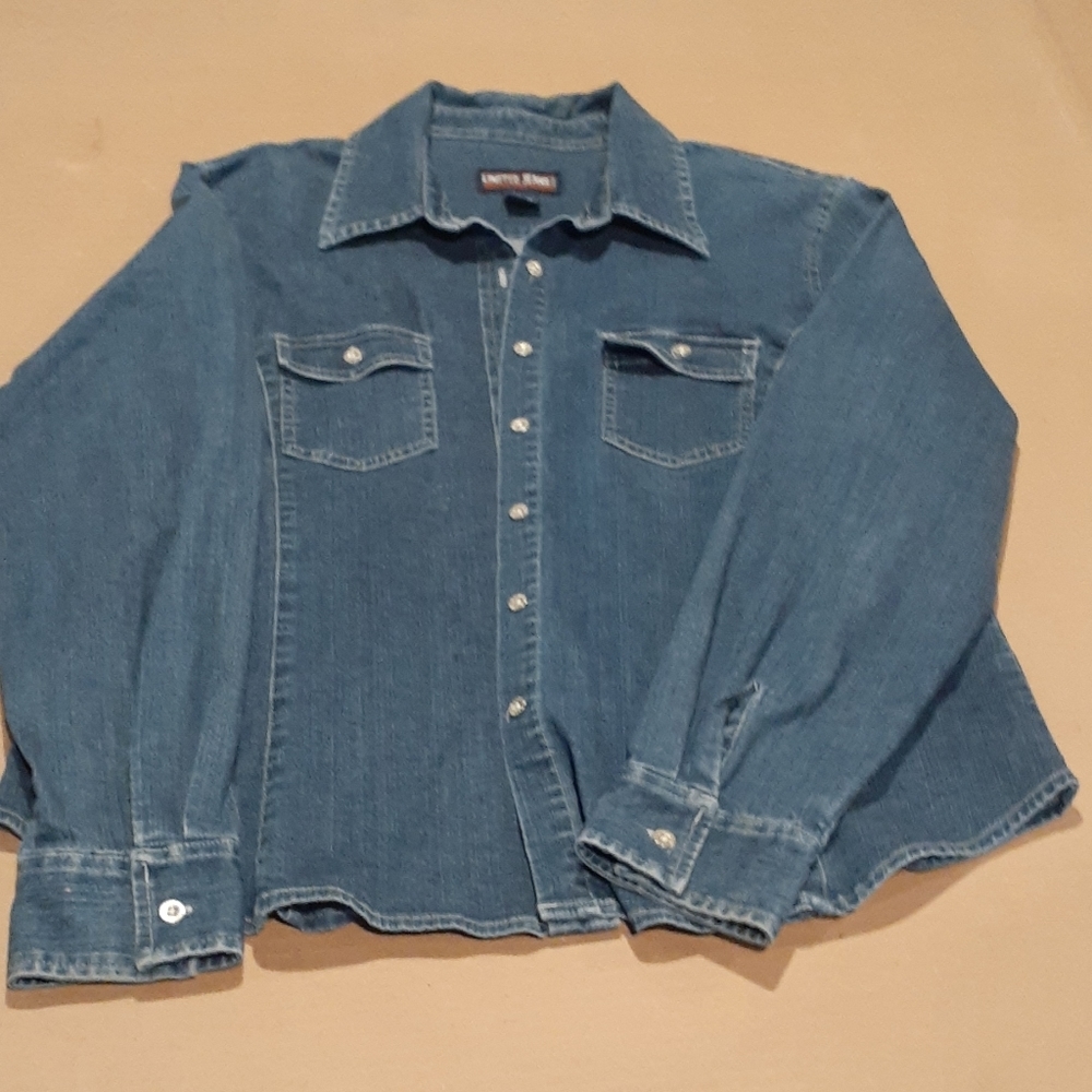 🤑🤑girls DENIM JACKET BY LIMITED JEANS  SIZE L